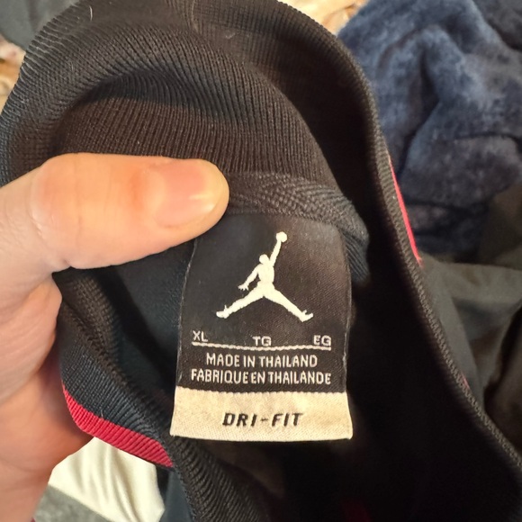 Jordan full zip dry fit - Picture 3 of 3